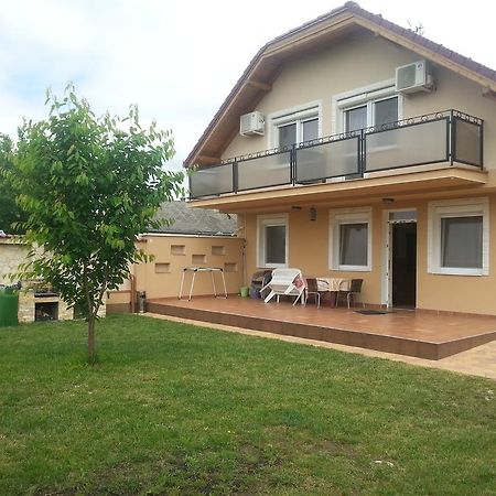 Marinica Apartman Hajduszoboszlo Exterior foto