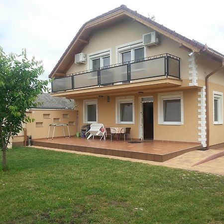 Marinica Apartman Hajduszoboszlo Exterior foto
