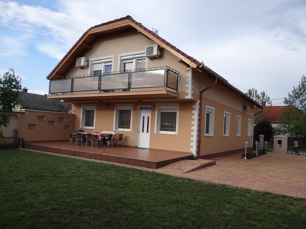 Marinica Apartman Hajduszoboszlo Exterior foto