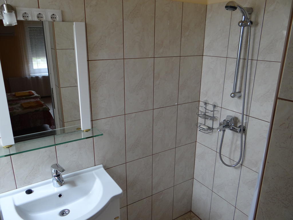 Marinica Apartman Hajduszoboszlo Quarto foto