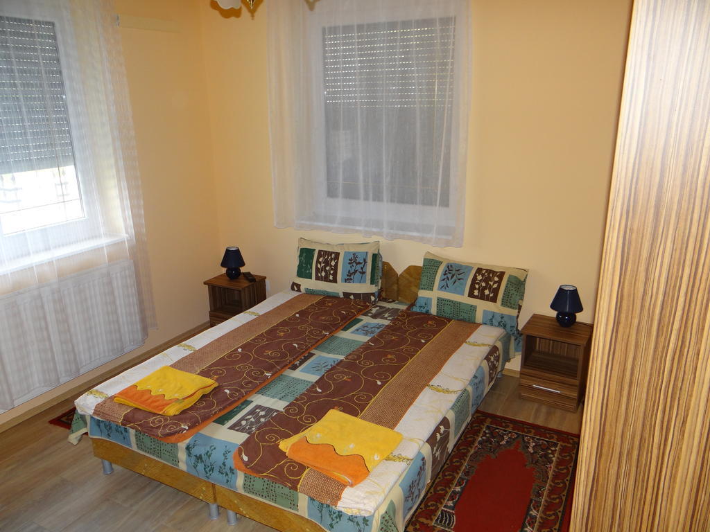 Marinica Apartman Hajduszoboszlo Exterior foto