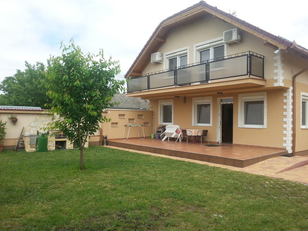 Marinica Apartman Hajduszoboszlo Exterior foto