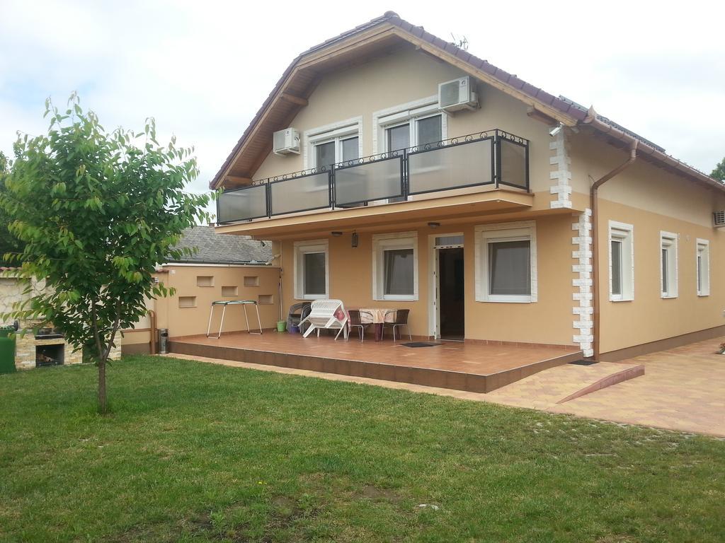 Marinica Apartman Hajduszoboszlo Exterior foto