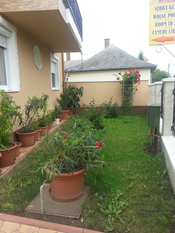 Marinica Apartman Hajduszoboszlo Exterior foto